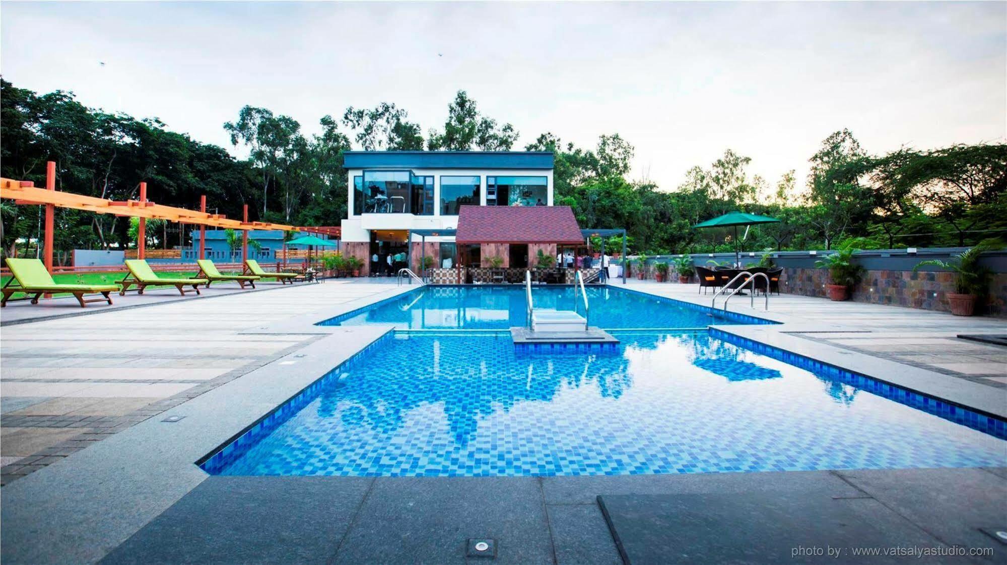 Vits Shalimar, Ankleshwar Exterior foto